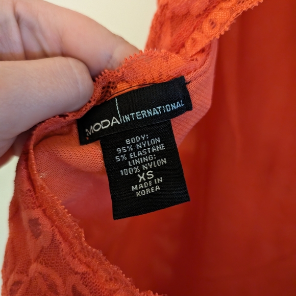 DONATING FRIDAY Open Back Lace Top - Picture 6 of 8